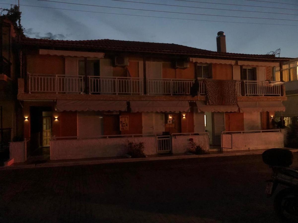 Eudokia Rooms Sarti Exteriér fotografie